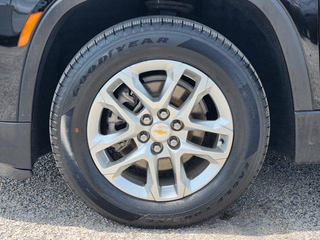 used 2023 Chevrolet Traverse car, priced at $25,993
