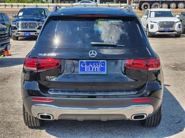 used 2020 Mercedes-Benz GLB 250 car, priced at $20,488