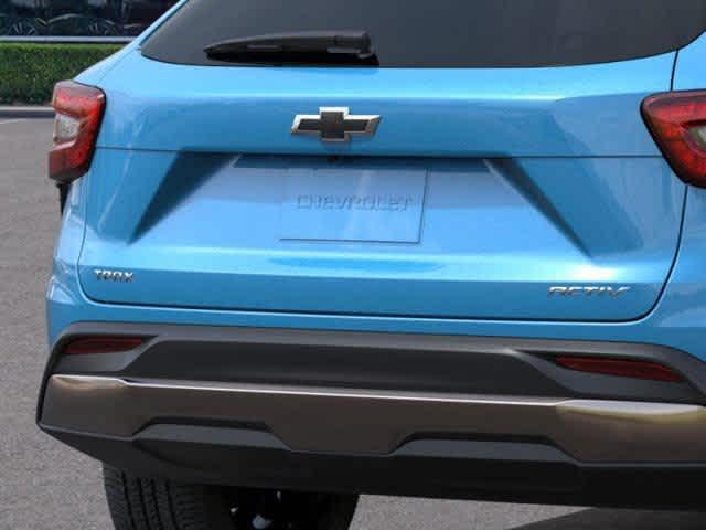 new 2025 Chevrolet Trax car, priced at $26,290
