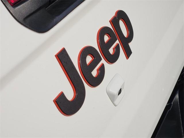 used 2022 Jeep Gladiator car, priced at $31,994