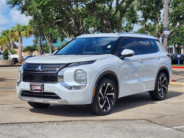 used 2023 Mitsubishi Outlander car, priced at $27,444