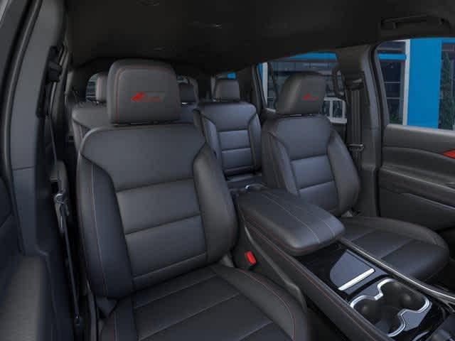 new 2025 Chevrolet Traverse car