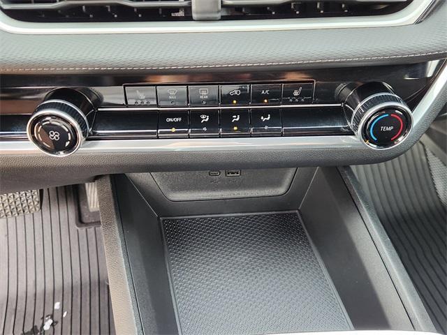 used 2025 Chevrolet Equinox car, priced at $27,992