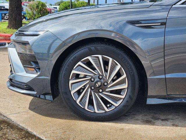 used 2024 Hyundai Sonata Hybrid car, priced at $32,991