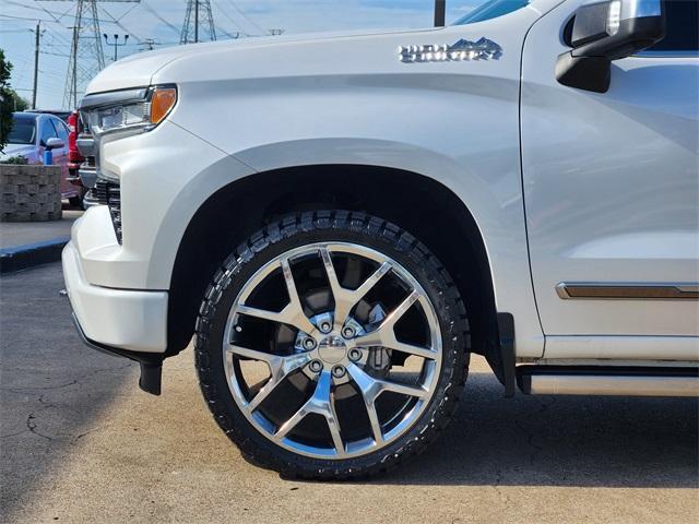 used 2022 Chevrolet Silverado 1500 car, priced at $45,493
