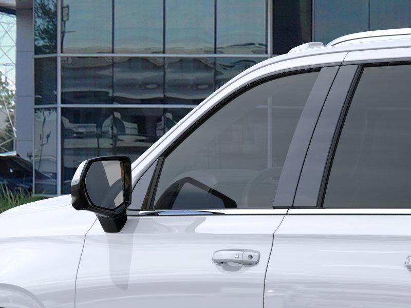 new 2025 Chevrolet Suburban car, priced at $70,624