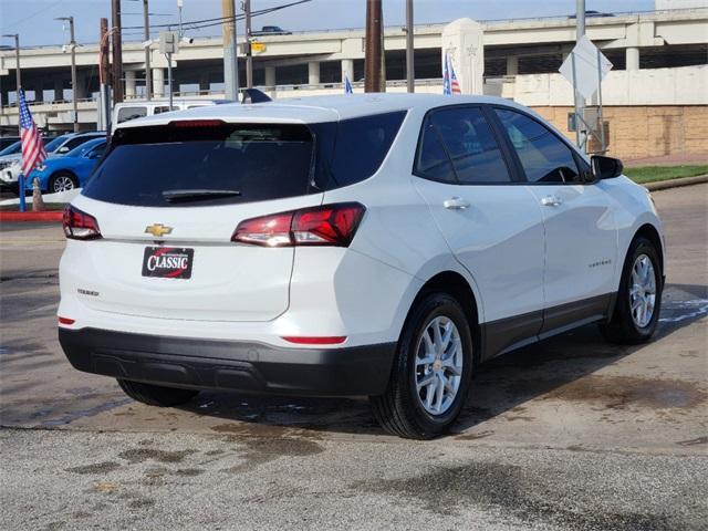 used 2022 Chevrolet Equinox car, priced at $17,392