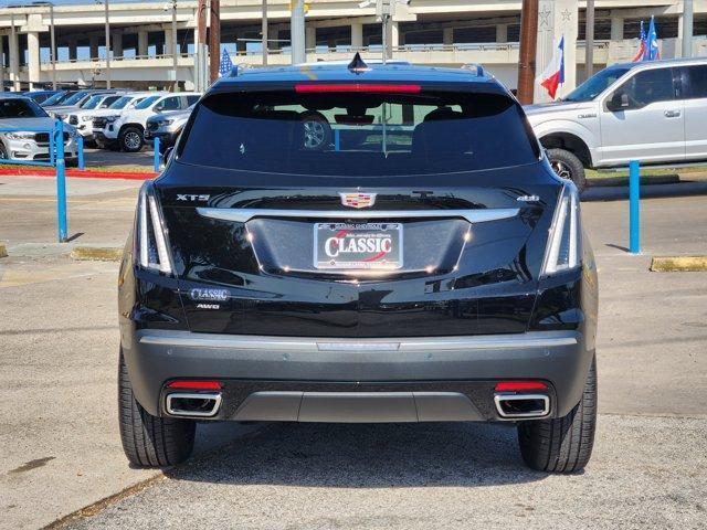 used 2025 Cadillac XT5 car, priced at $57,694