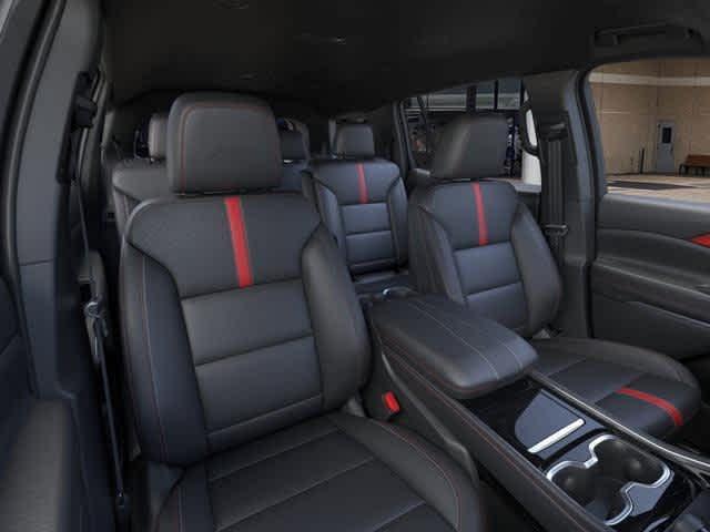 new 2025 Chevrolet Traverse car