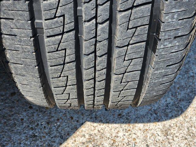 used 2022 Chevrolet Traverse car, priced at $30,894