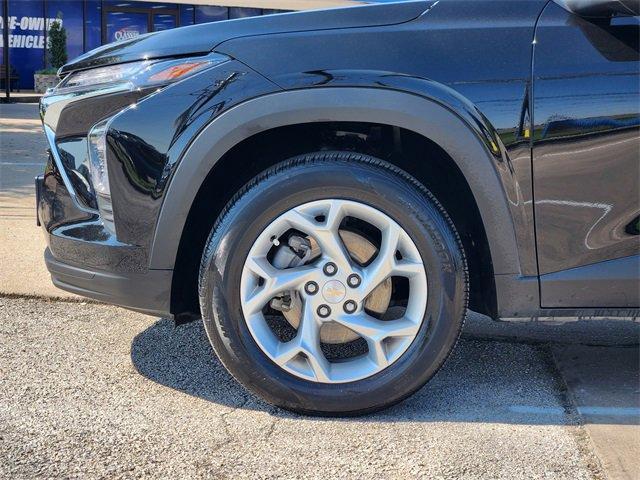 used 2024 Chevrolet Trax car, priced at $20,392