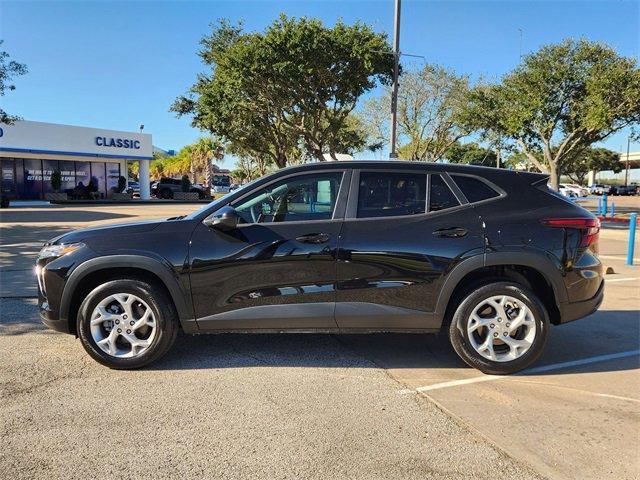 used 2025 Chevrolet Trax car, priced at $19,994
