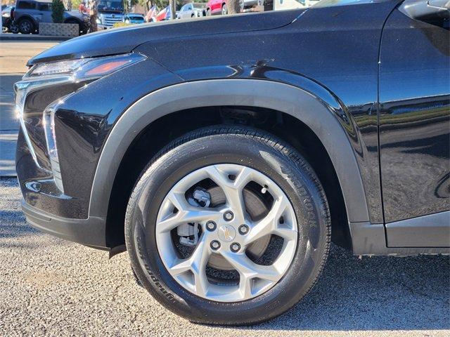 used 2025 Chevrolet Trax car, priced at $19,994