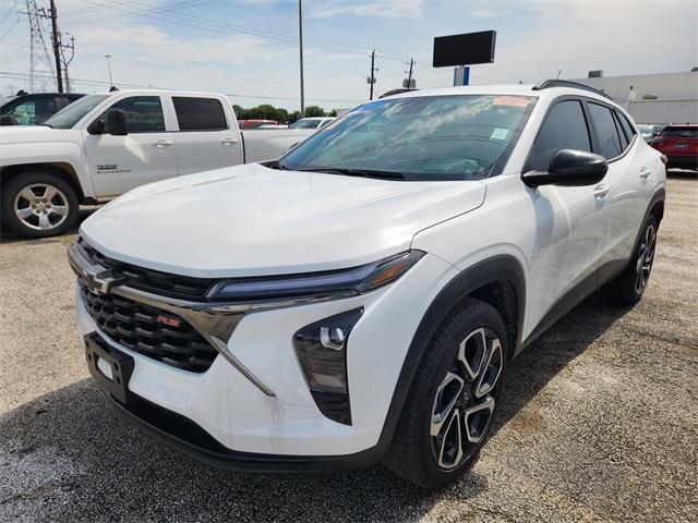 used 2024 Chevrolet Trax car, priced at $23,891