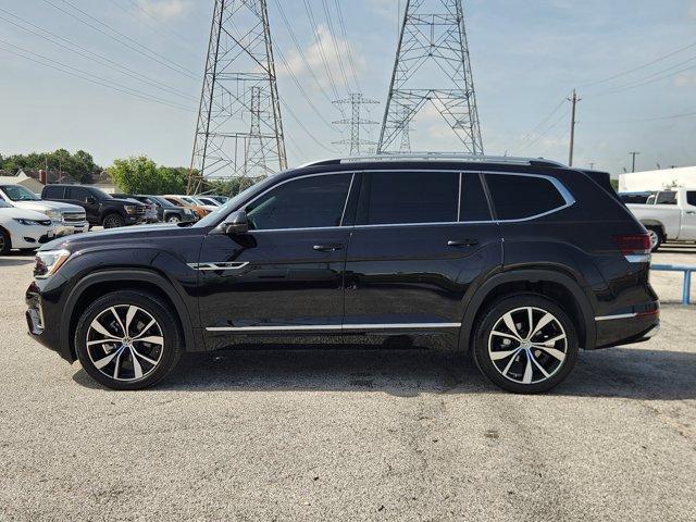 used 2025 Volkswagen Atlas car, priced at $47,892