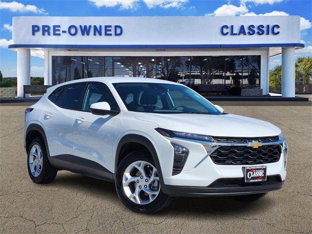 used 2025 Chevrolet Trax car, priced at $21,292
