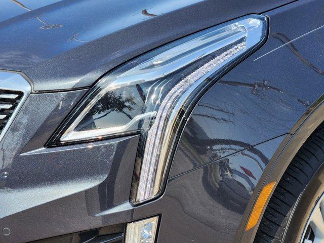 used 2023 Cadillac XT5 car, priced at $28,893