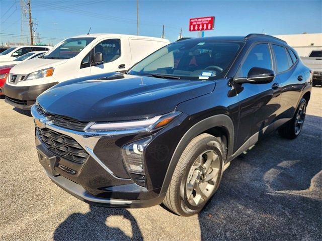 used 2025 Chevrolet Trax car, priced at $19,981