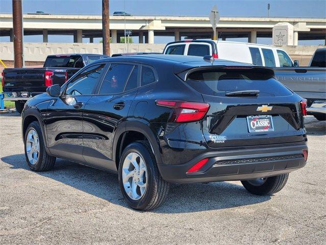 used 2025 Chevrolet Trax car, priced at $20,793