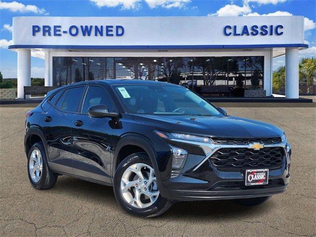 used 2025 Chevrolet Trax car, priced at $20,793