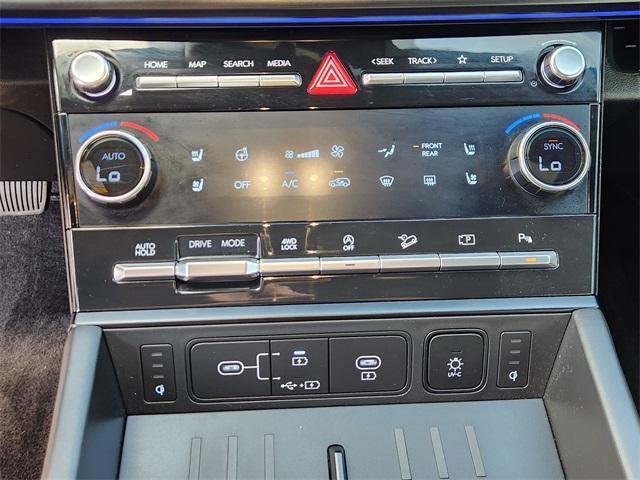 used 2024 Hyundai Santa Fe car, priced at $40,995