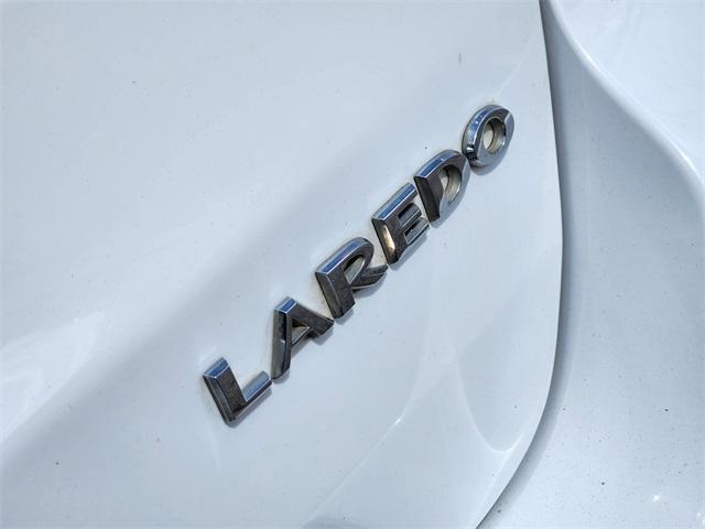 used 2017 Jeep Grand Cherokee car, priced at $14,992
