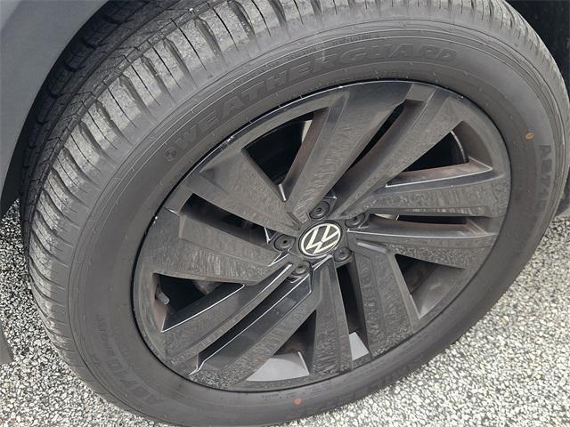 used 2021 Volkswagen Atlas Cross Sport car, priced at $22,991