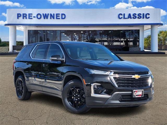 used 2023 Chevrolet Traverse car, priced at $27,493