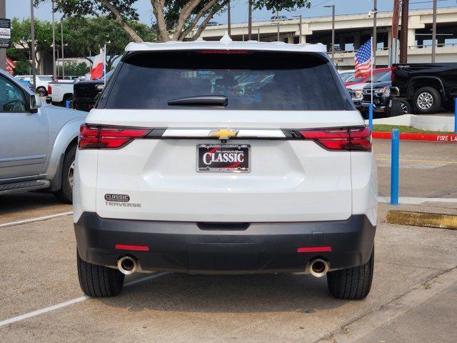 used 2023 Chevrolet Traverse car, priced at $27,792