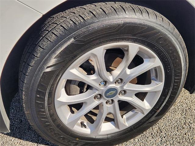 used 2021 Chevrolet Equinox car, priced at $14,291