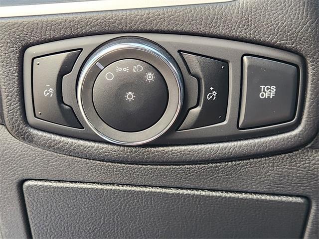 used 2024 Ford Edge car, priced at $26,995