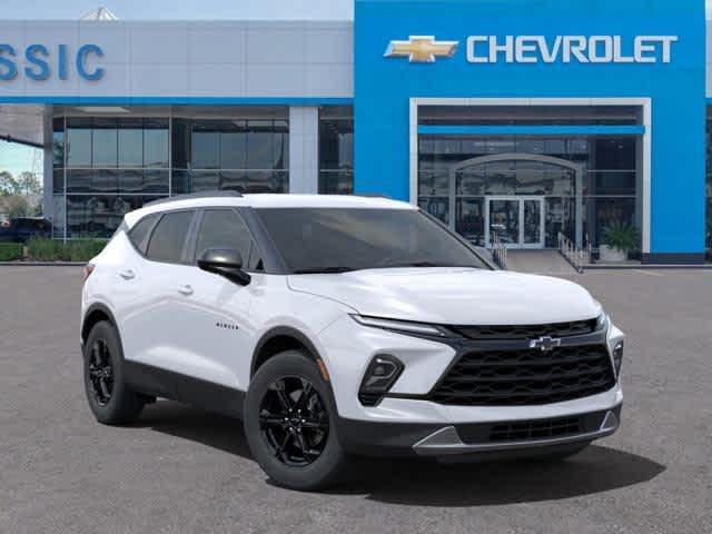 new 2025 Chevrolet Blazer car, priced at $31,590