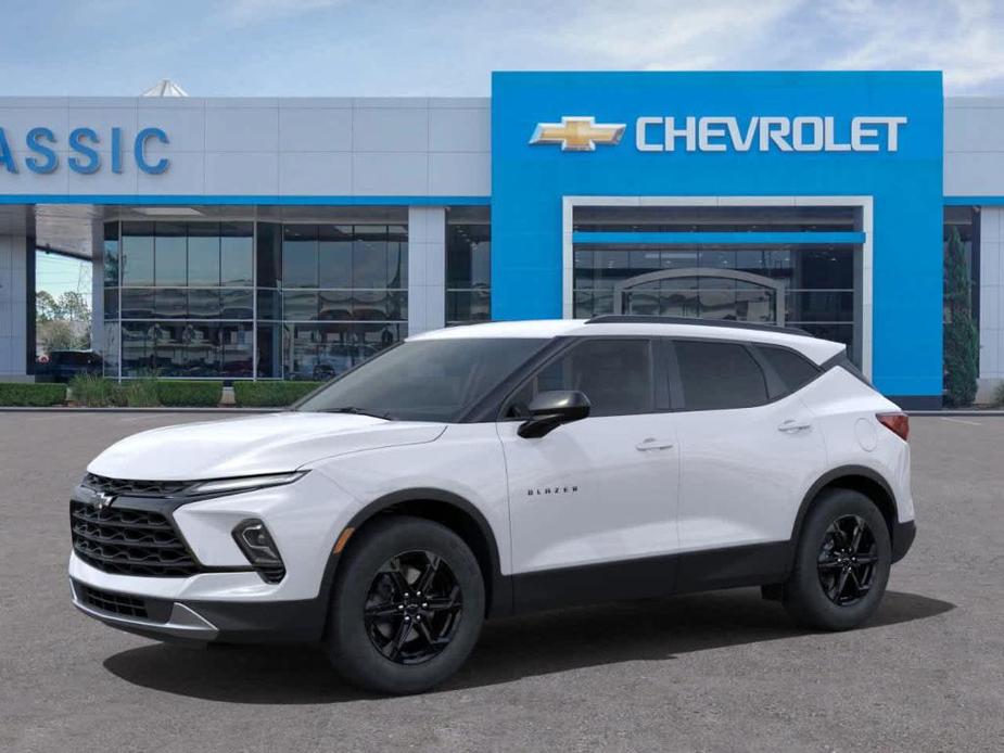 new 2025 Chevrolet Blazer car, priced at $32,590