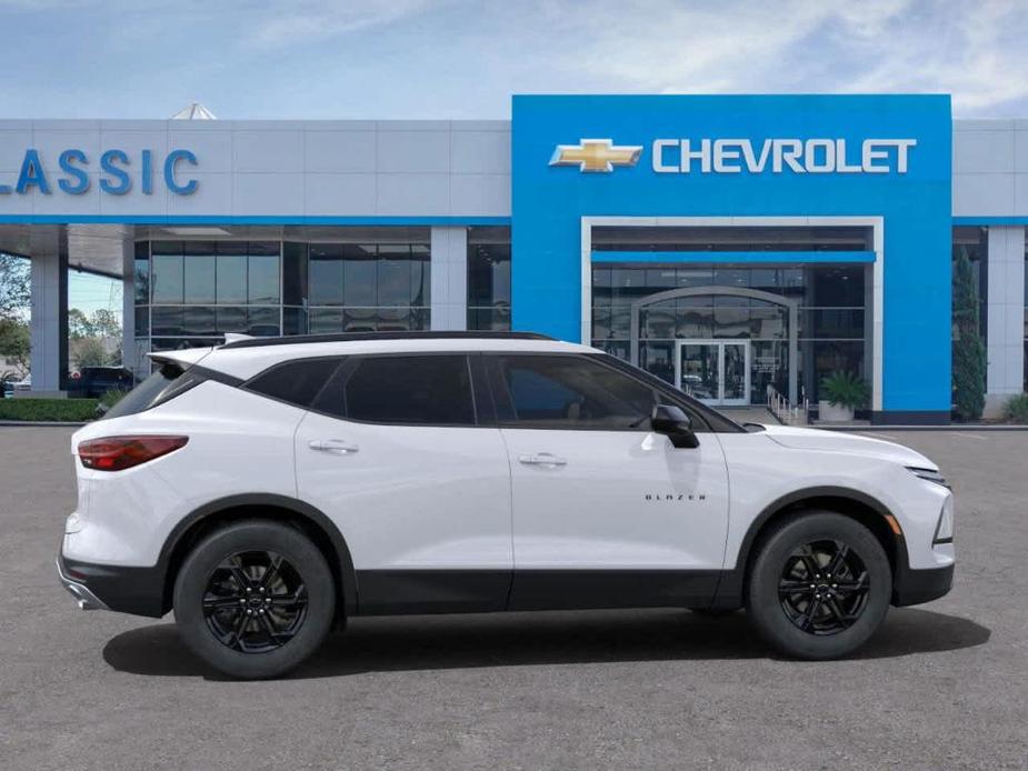 new 2025 Chevrolet Blazer car, priced at $32,590