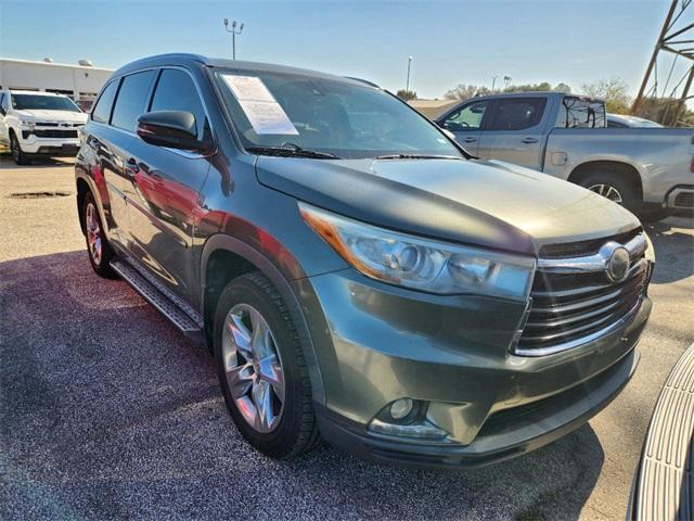 used 2014 Toyota Highlander car, priced at $20,491