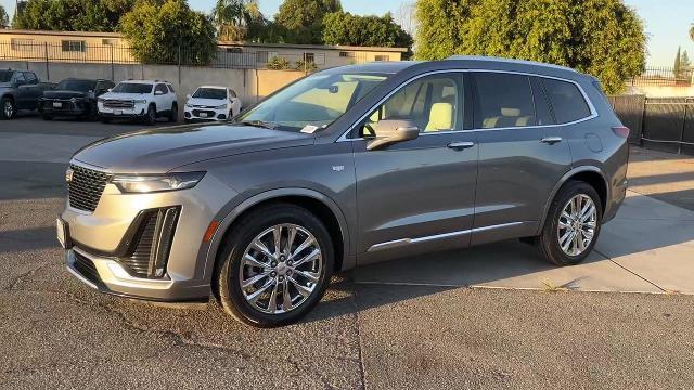 used 2022 Cadillac XT6 car, priced at $29,984