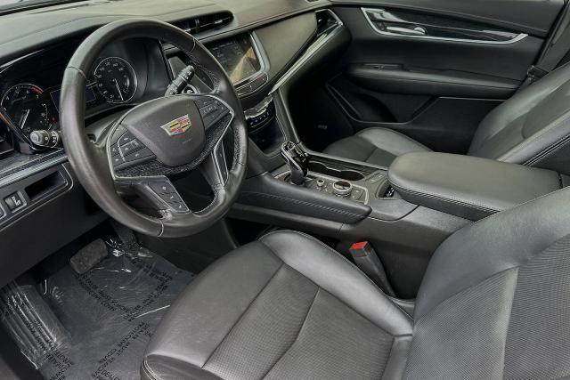 used 2021 Cadillac XT5 car, priced at $31,894