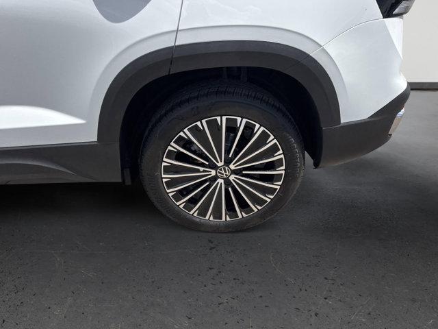 new 2025 Volkswagen Taos car, priced at $29,989