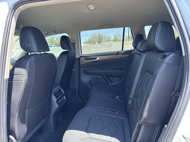 new 2025 Volkswagen Atlas car, priced at $43,542