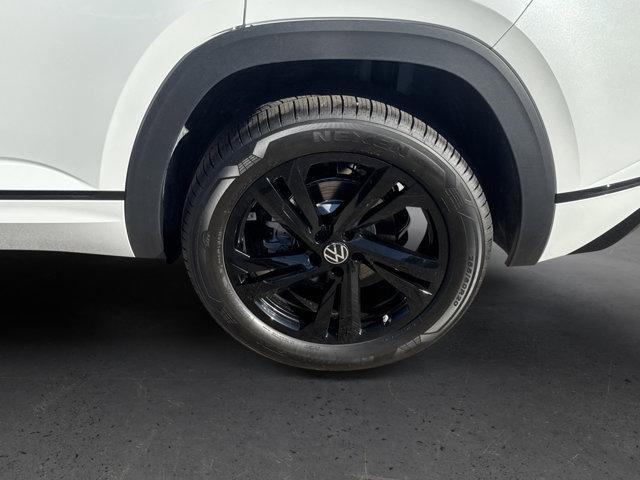 new 2026 Volkswagen Atlas Cross Sport car, priced at $54,269