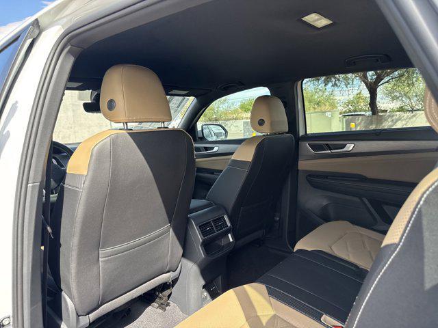 new 2026 Volkswagen Atlas Cross Sport car, priced at $45,942