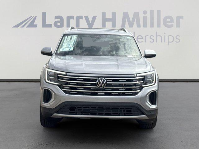 new 2025 Volkswagen Atlas car, priced at $50,204