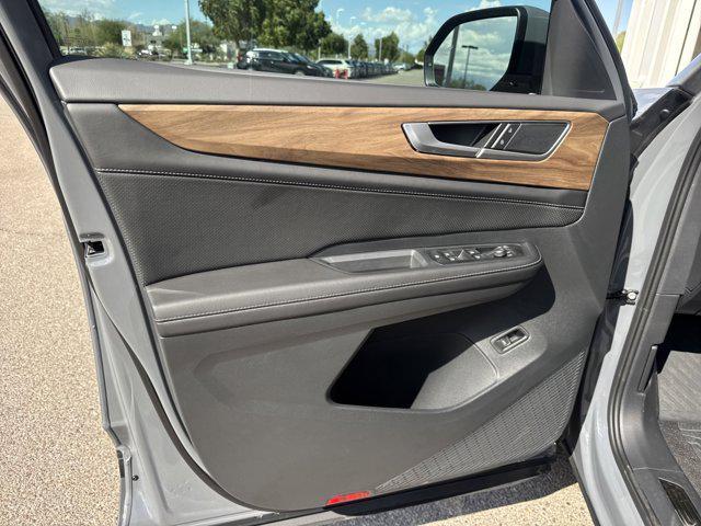 new 2026 Volkswagen Atlas car, priced at $49,228