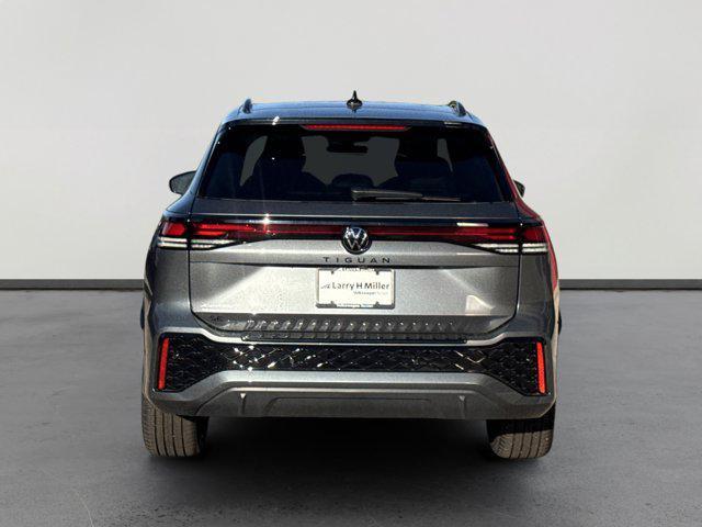 new 2025 Volkswagen Tiguan car, priced at $37,963