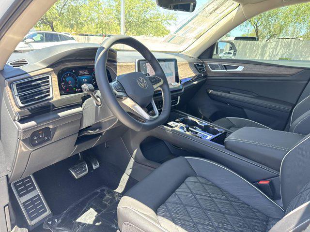 new 2025 Volkswagen Atlas car, priced at $54,888