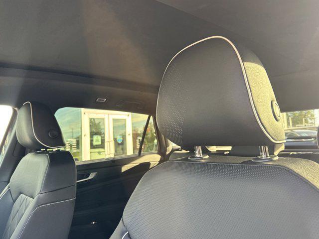 new 2026 Volkswagen Atlas Cross Sport car, priced at $54,021