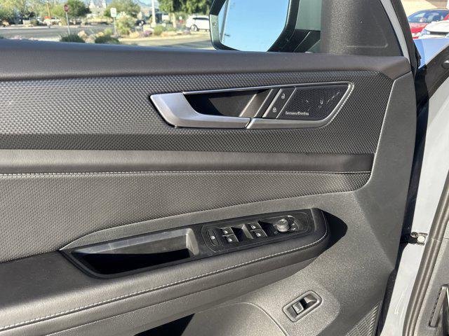 new 2026 Volkswagen Atlas Cross Sport car, priced at $54,021