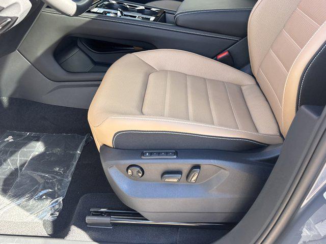 new 2026 Volkswagen Atlas Cross Sport car, priced at $52,131