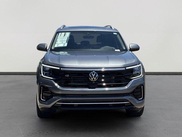 new 2025 Volkswagen Atlas car, priced at $53,853