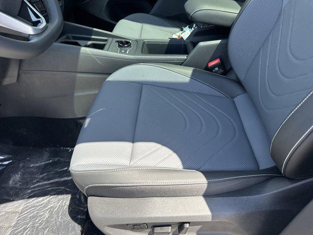 new 2025 Volkswagen Tiguan car, priced at $40,301